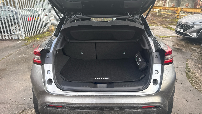 Nissan Juke 1.6 Hybrid Tekna+ 5dr Auto Hybrid Hatchback